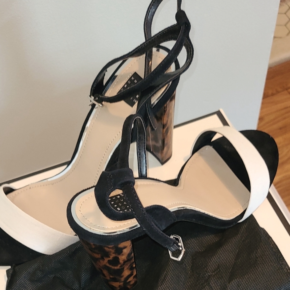 White House Black Market Bailey Black size 10